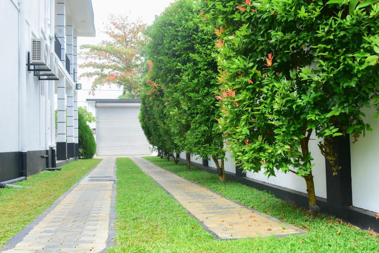 Minuri Villa Hikkaduwa Exterior photo