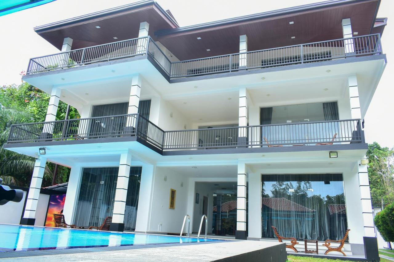 Minuri Villa Hikkaduwa Exterior photo