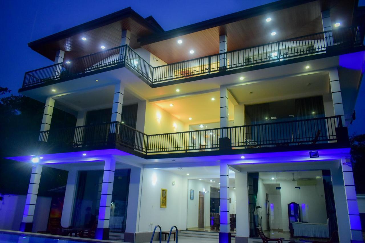 Minuri Villa Hikkaduwa Exterior photo